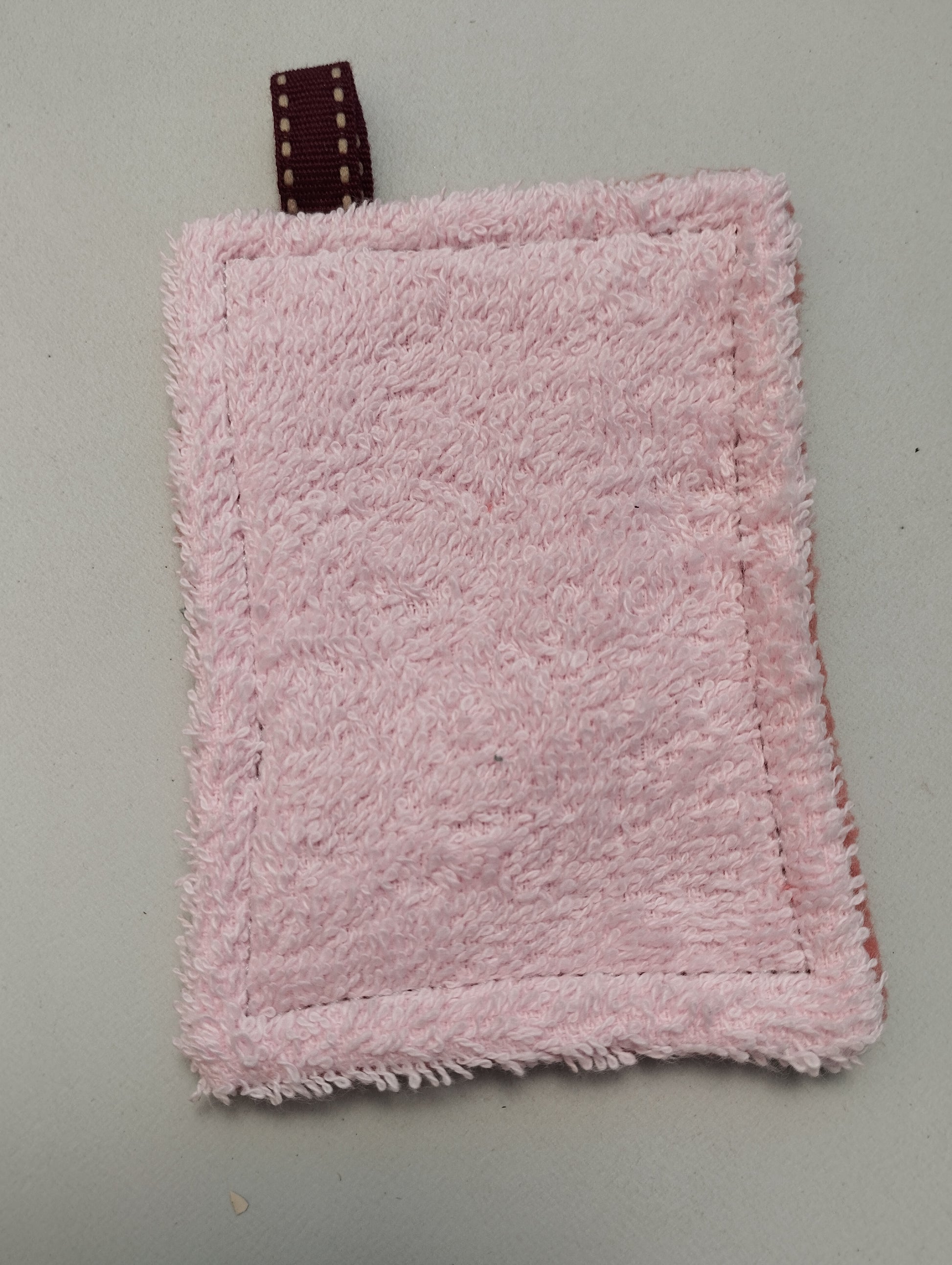 Reusable makeup pads dual sided design