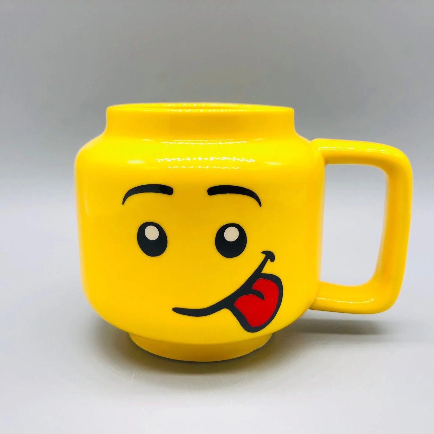 Cartoon ceramic mug with smile design - eco-friendly 250ml - GOODSPHORIA
