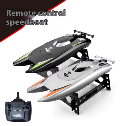 Double motor waterproof high speed competitive speedboat 2.4G frequency electric remote control boat bunker structure model toy